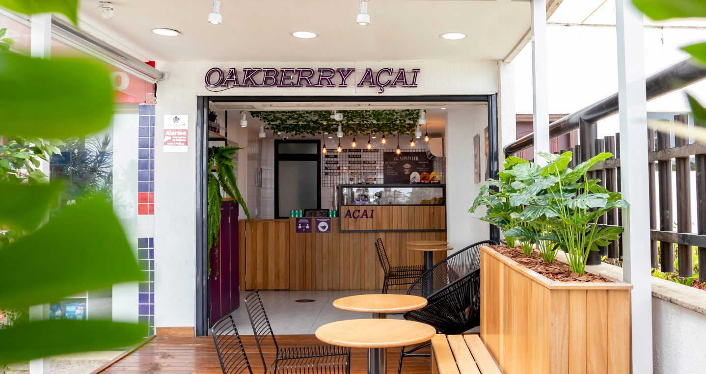 Fachada de uma loja Oakberry Açaí